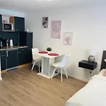 Prime Host Dream كارلسروه